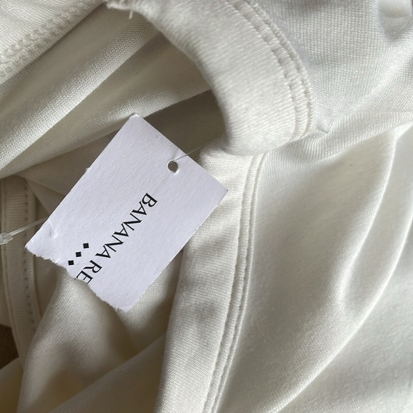 Banana Republic Crisscross Open Back Long Sleeve Tee - Picture 5 of 5